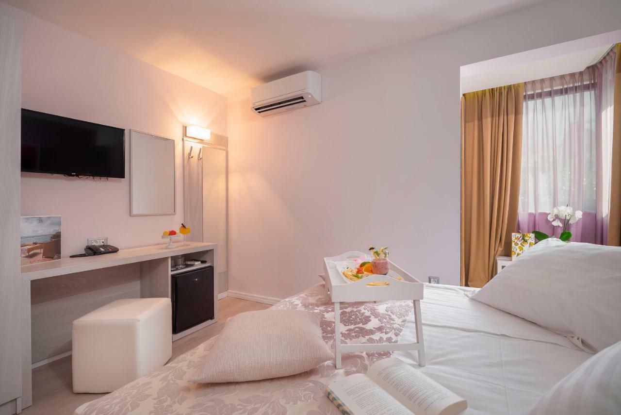 Hotel Maritimo Makarska Ngoại thất bức ảnh