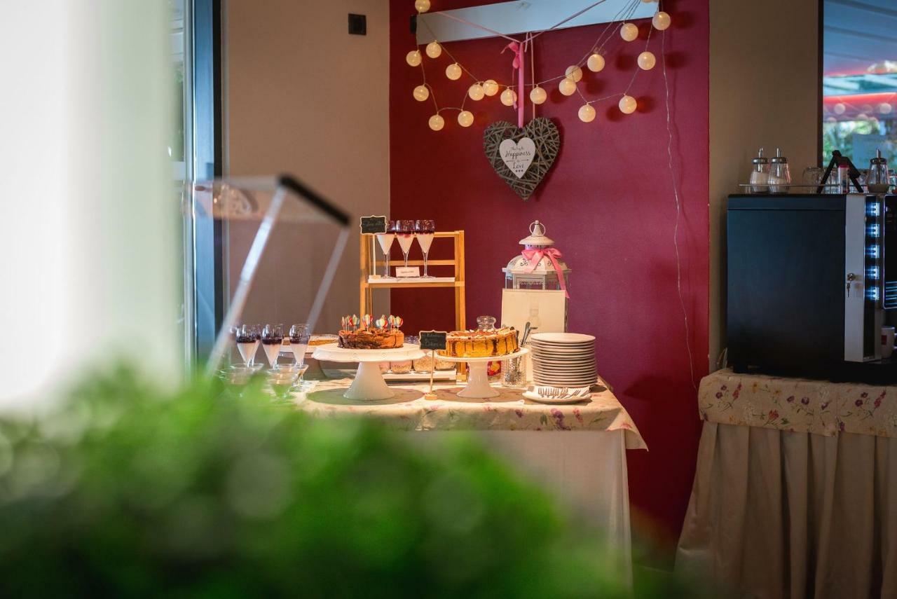 Hotel Maritimo Makarska Ngoại thất bức ảnh