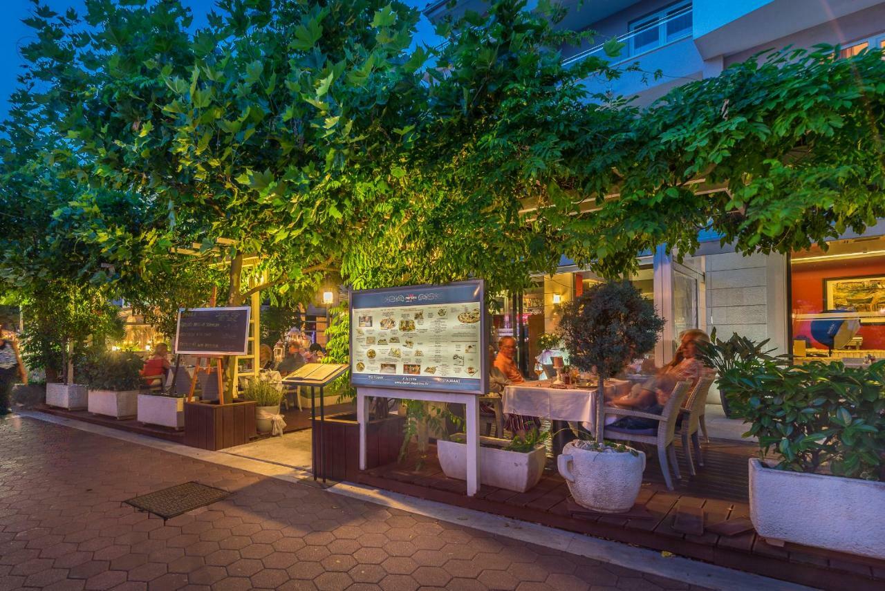 Hotel Maritimo Makarska Ngoại thất bức ảnh